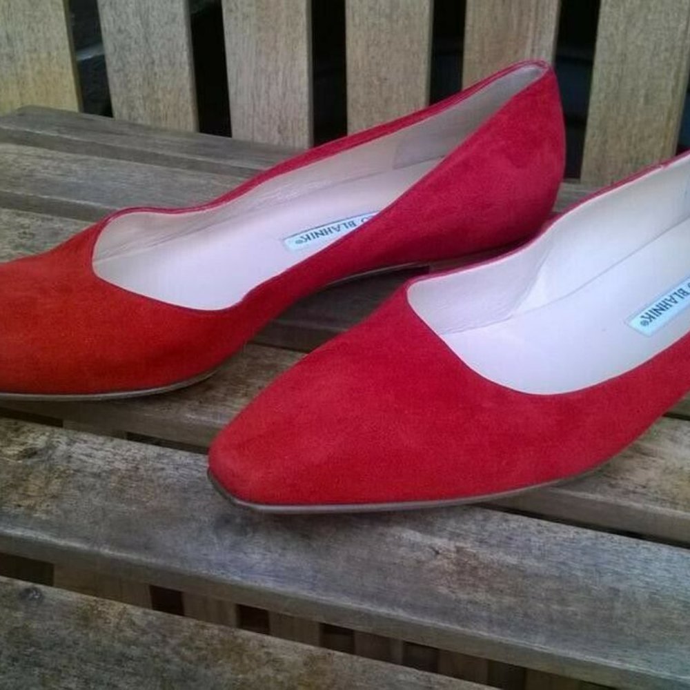 Manolo Blahnik Red Suede Vintage Flats Sz 41/10